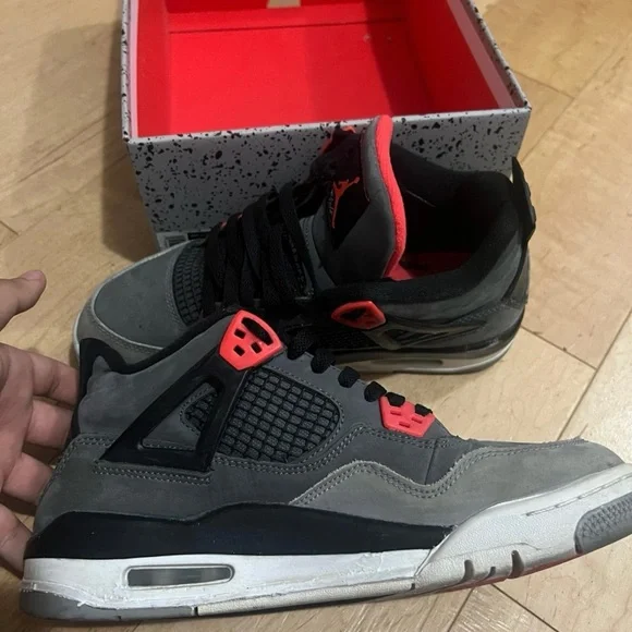 jordan 4